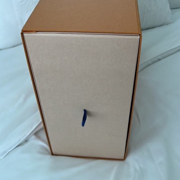Large Louis Vuitton Empty Box - Picture 3 of 8